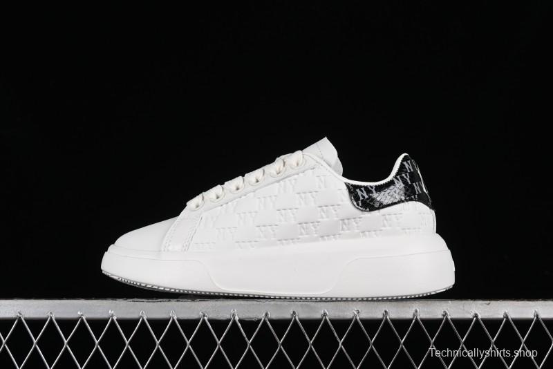 New York Yankees MLB Bigball Chunky Embo Monogram Platform Sandals - 3ASXEMN4N50BKS