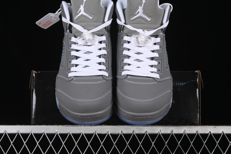 Nike Air Jordan 5 Retro Basketball Shoes with Grey Wolf Colorway - 136027-005