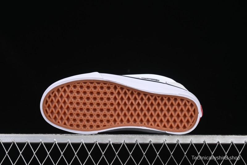 Vans Knu Skool Low-Top Retro Chunky Sneakers with Oversized Logo - VN000CS0239