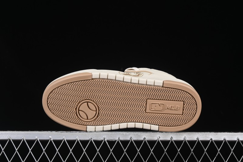 New York Yankees MLB Chunky Liner Lightweight Platform Sneakers with Hook and Loop Closure - 3ASXLMC4N43BGS