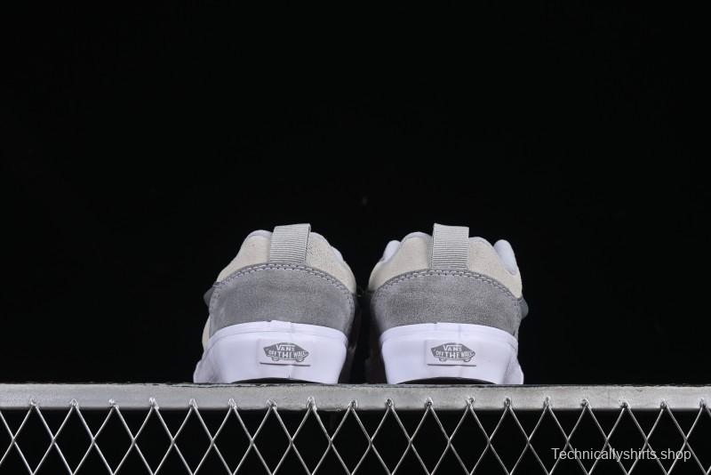 Vans Knu Skool Low-Top Retro Chunky Sneakers - VN000D22BH7