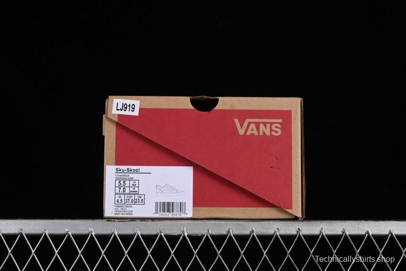 Vans Classics Knu Skool Retro Sneakers with Thickened Tongue and Enlarged Toe - VN0009QCSWE