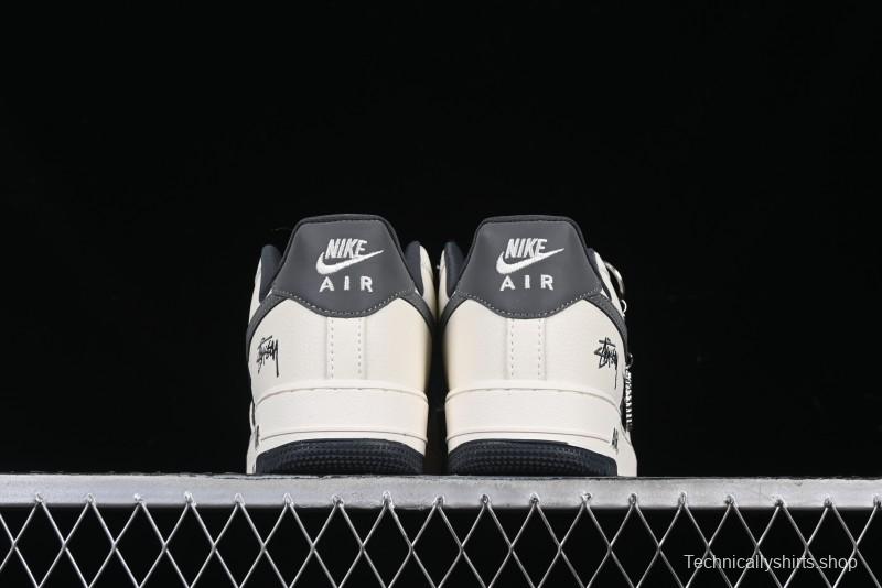 Nike Air Force 1 '07 Low Stussy Collaboration - Light Grey Triple Swoosh Low-Top Casual Sneakers - KK1988-037
