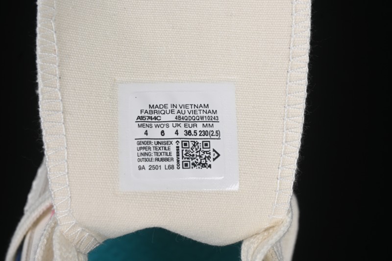 Converse Chuck 1970s High Top Casual Sneakers with Star Stitching and White-Pink-Blue Mismatched Design - A15744C
