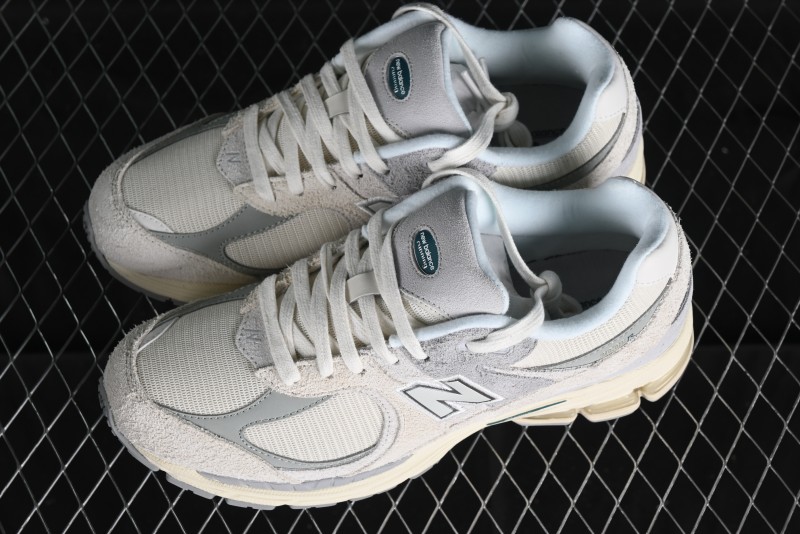 New Balance 2002 Series Retro Casual Running Shoes with Upgraded N-ERGY Cushioning - M2002REK