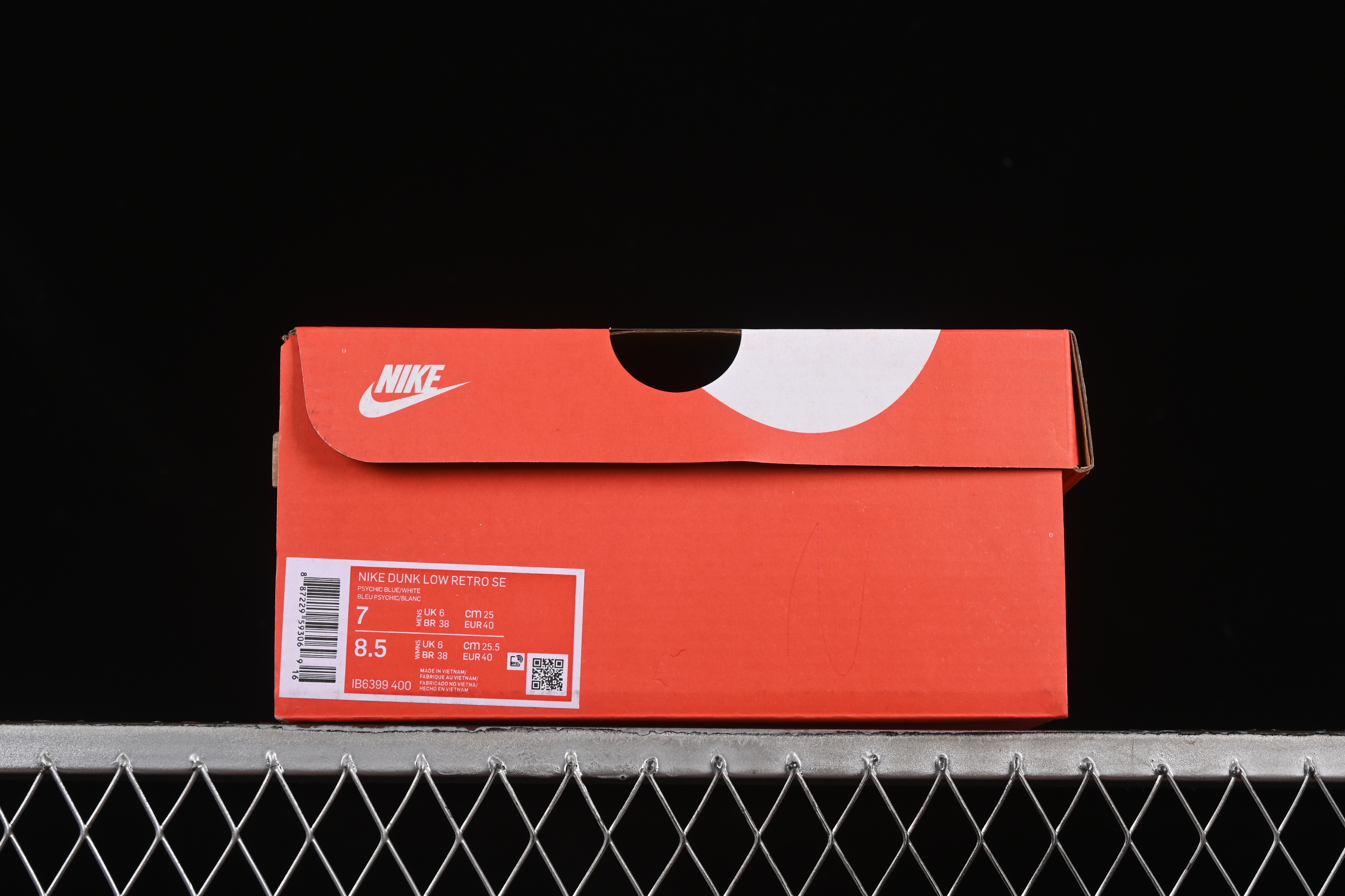 Nike Dunk Low Retro Casual Sneakers in Leather and Suede with Pre-Aged Coconut Milk Sole - IB6399-400