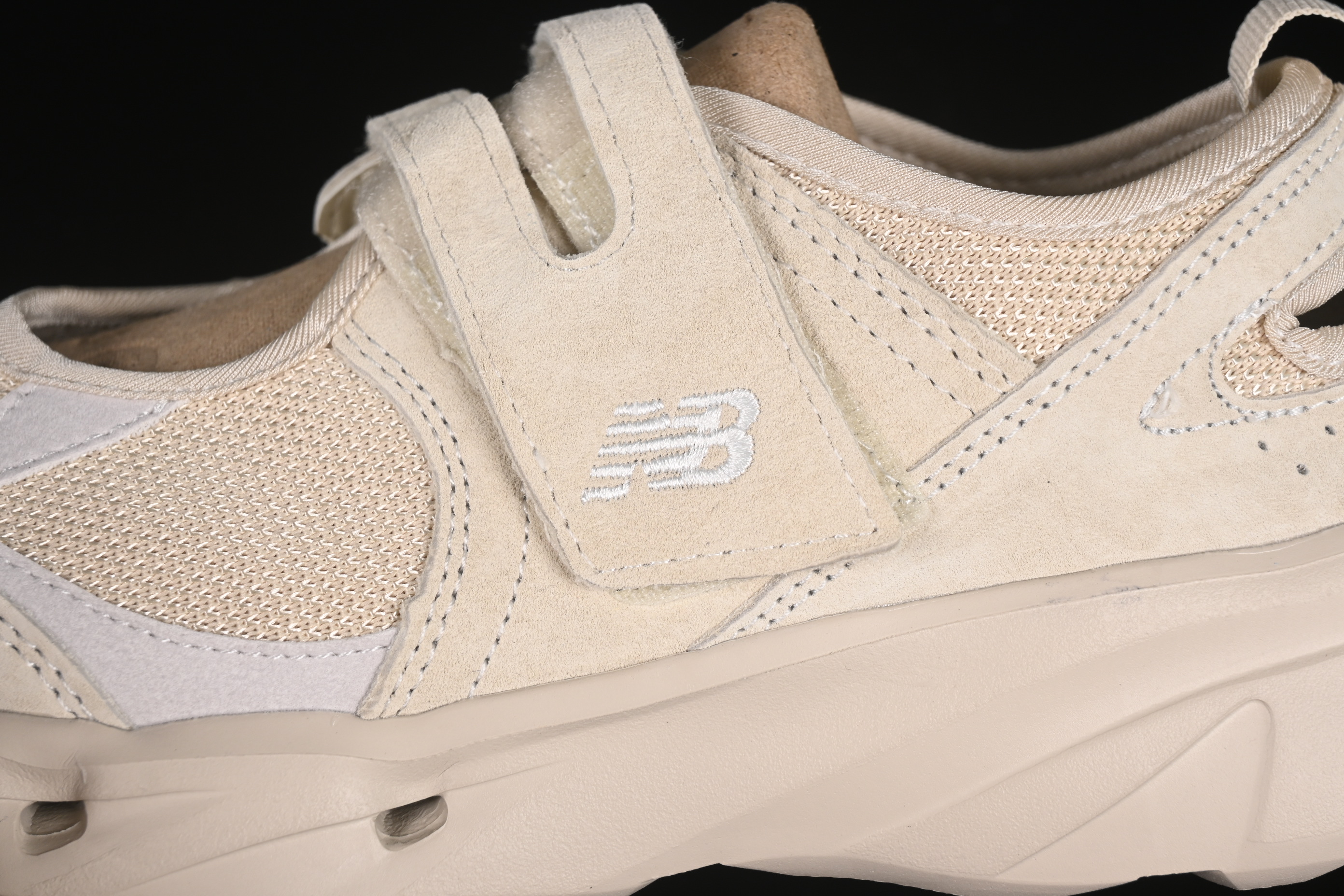 New Balance Breeze Low-Top Breathable Lifestyle Casual Shoes for Summer - SD2203IV