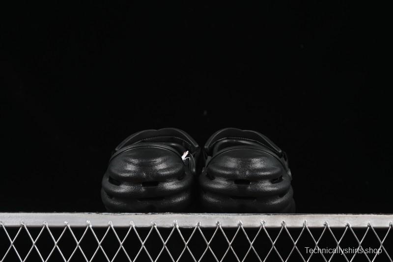 Crocs Classic Clog Slip-On Beach Sandals with Ventilation Holes - B.D4
