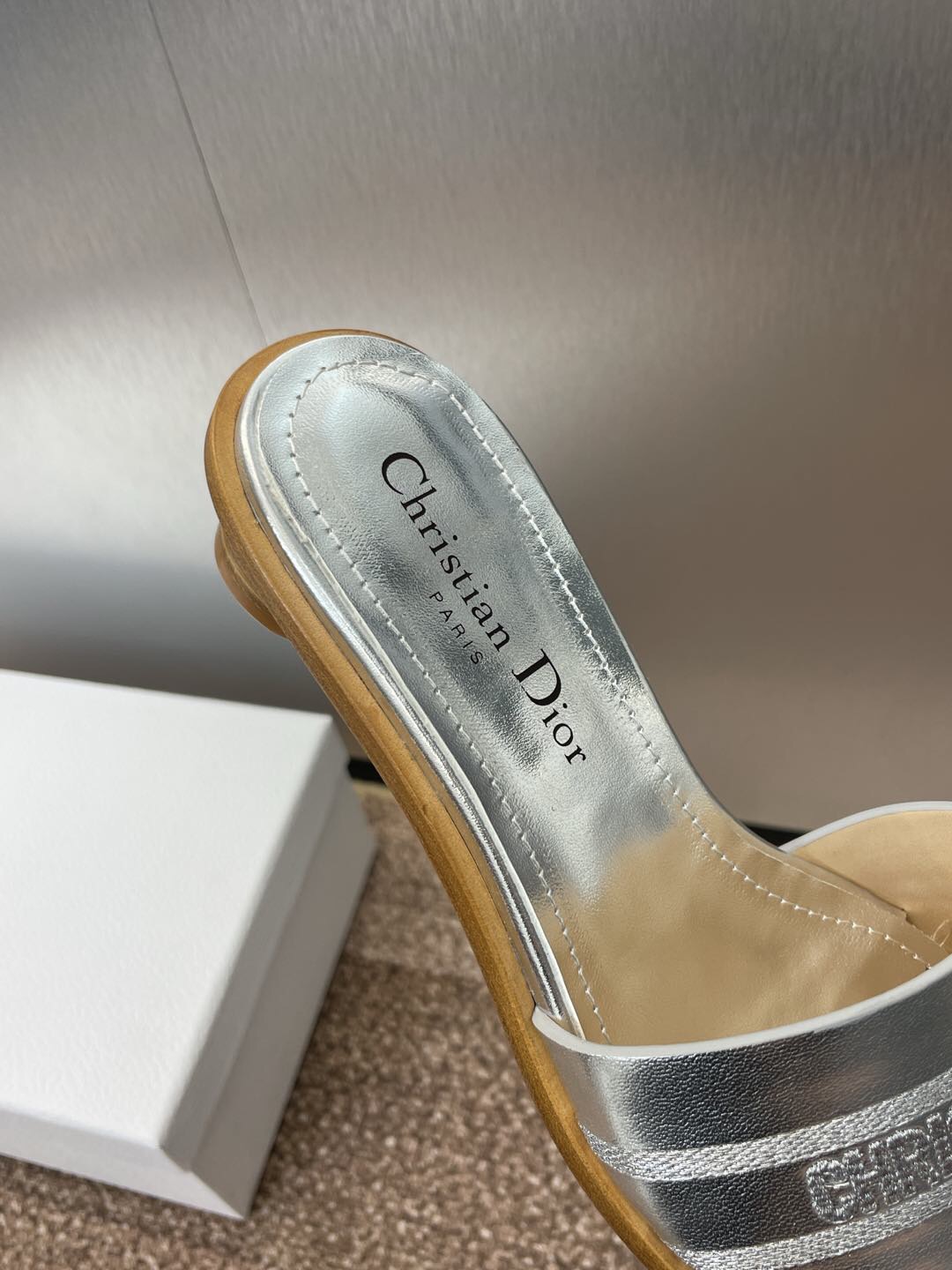 2025 Women Dior Silver Leather Slippers CD Logo KFY00300