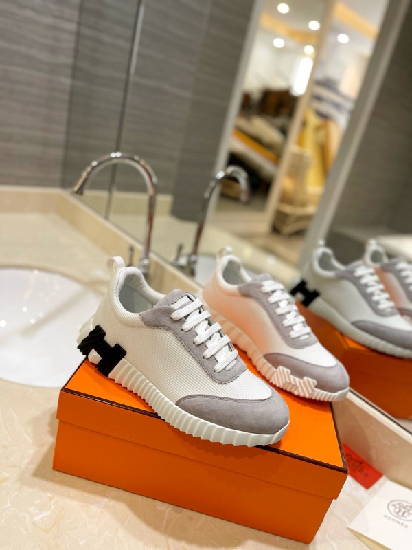 2024 Unisex Hermès White Gray Suede Mesh Sneakers MJ00320