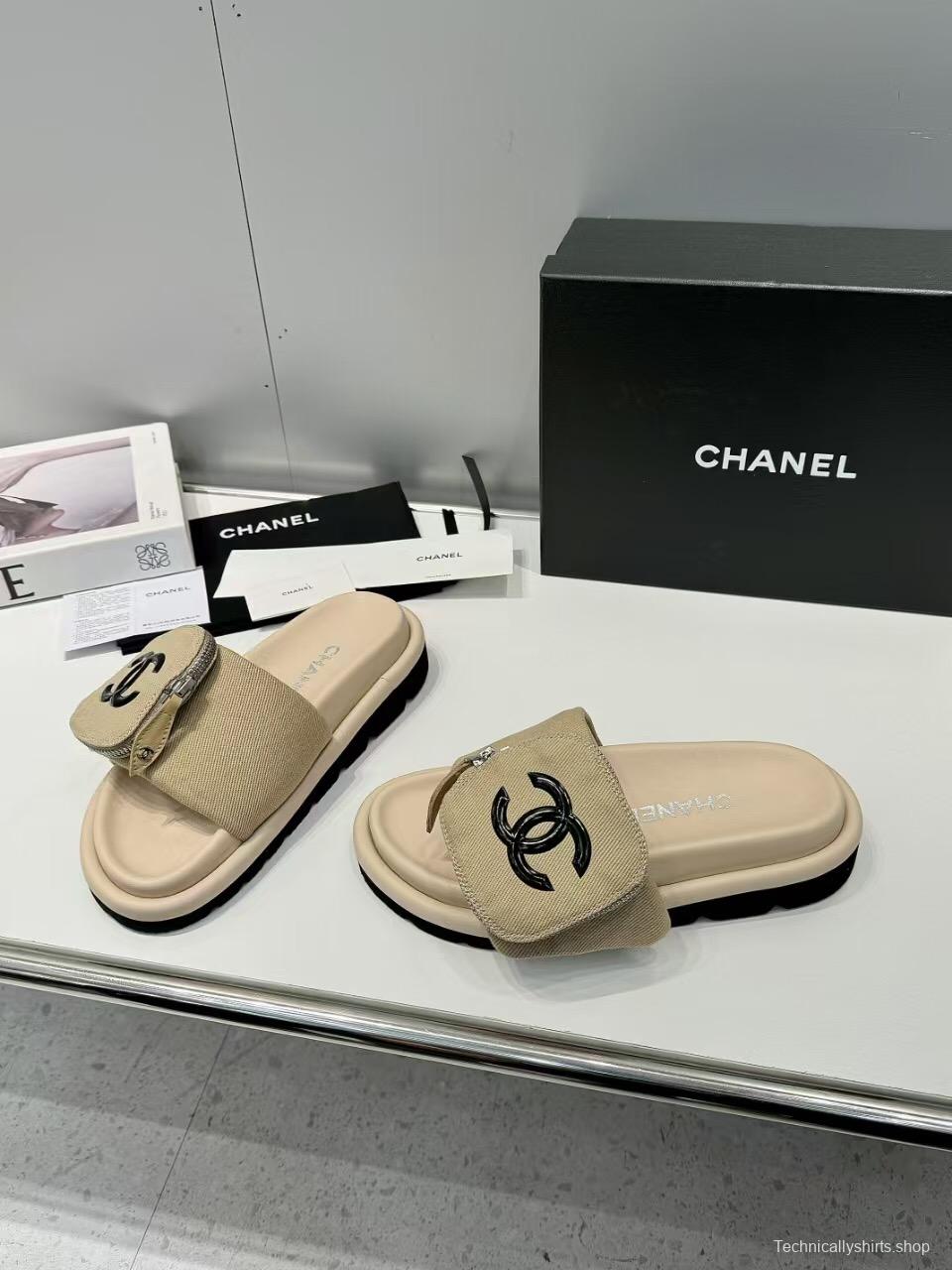 2025 Slippers Chanel Beige Canvas Slippers