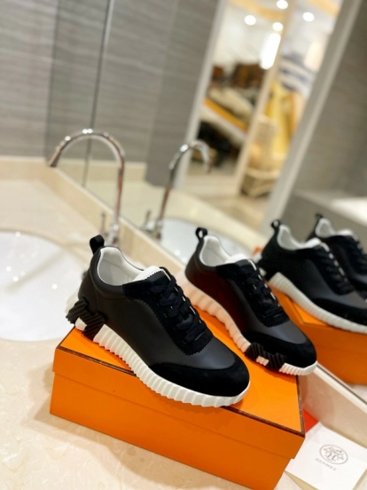 2024 Unisex Hermès Black White Leather Rainproof Fabric Casual Sneakers MJ00320