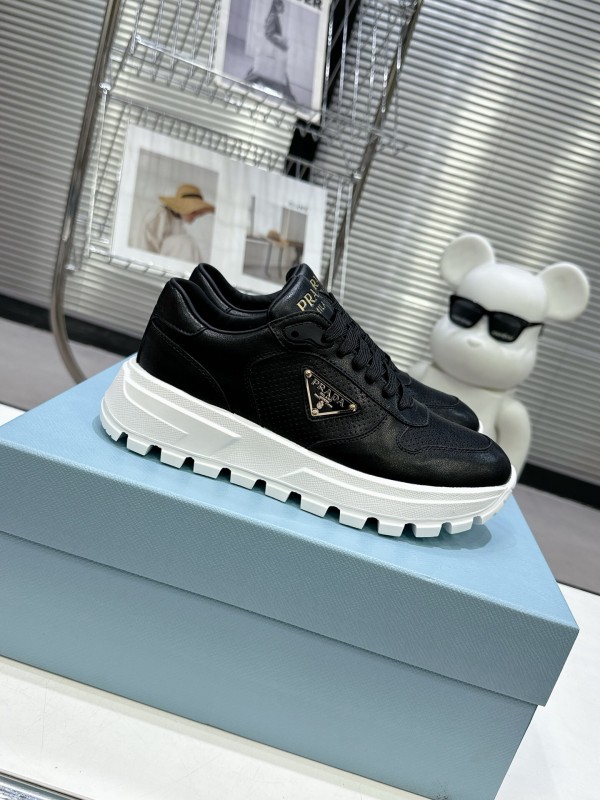 2025 Unisex Prada Black Leather Sneakers KFY00310