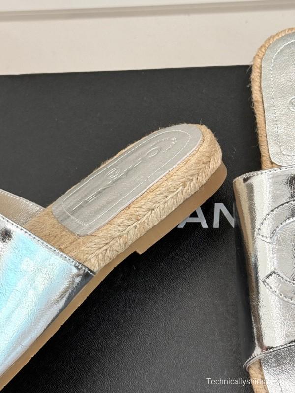 2025 Slippers Chanel Silver Leather Espadrille CC KFY00230