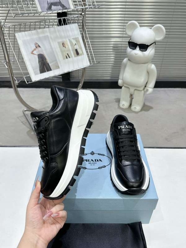 2025 Unisex Prada Black Leather Sneakers KFY00310