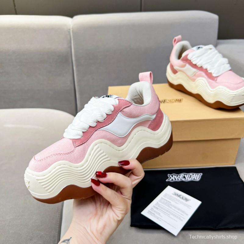 2025 Women HEYDAY Pink White Canvas Wave Sneakers