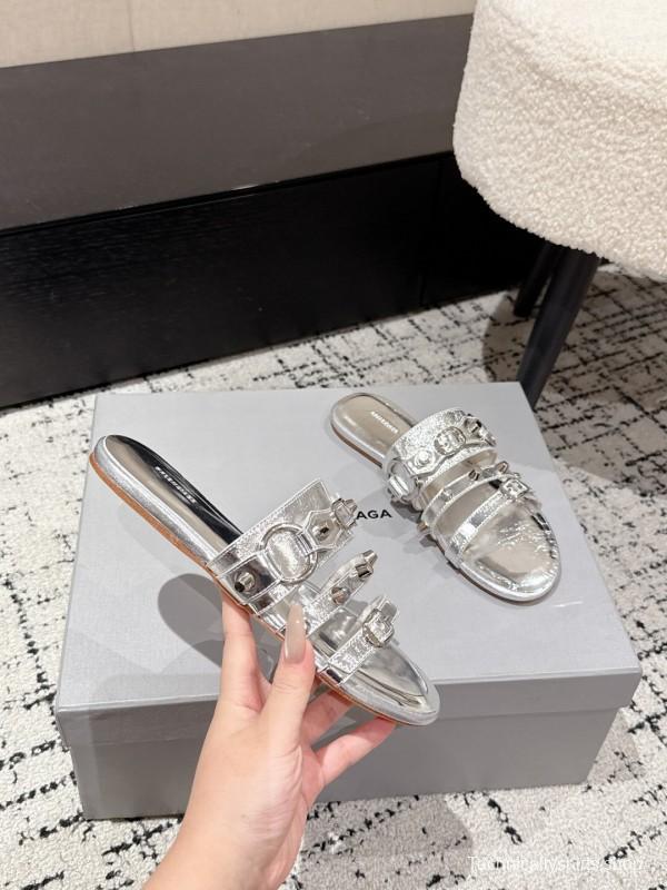 2025 Slippers Balenciaga Silver Leather Metal Buckle KFY00289