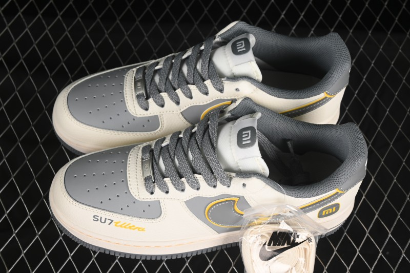 Nike Air Force 1'07 Low Casual Sneakers with Full-Length Air Cushion - XX3168-201