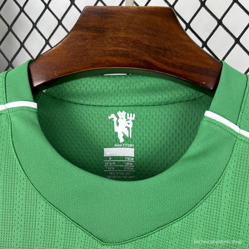 2007/08 Manchester United Green Goalkeeper Long Sleeves Retro Jersey