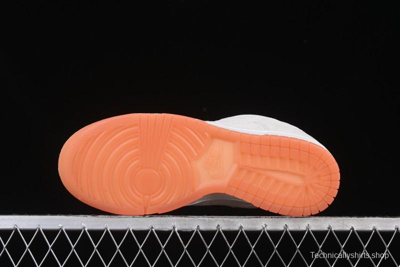 Nike SB Dunk Low Pro B Skate Shoes in Pale Ivory - HJ0367-100