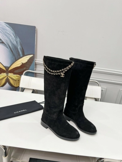 Chanel 2025 SS Quilted Leather Chain CC Logo Flat Ankle Boots - LY00510