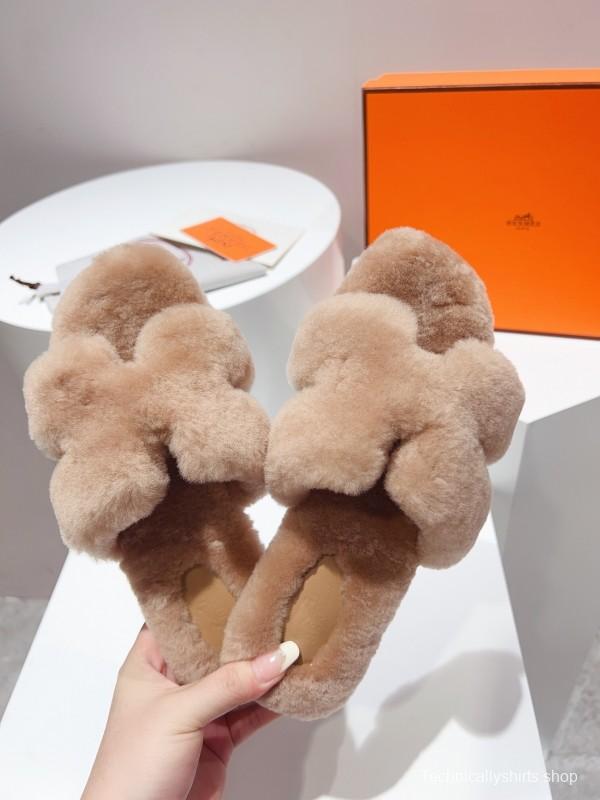 Hermès Teddy Wool H Slippers Flat Sole Fur Slides - LY00240