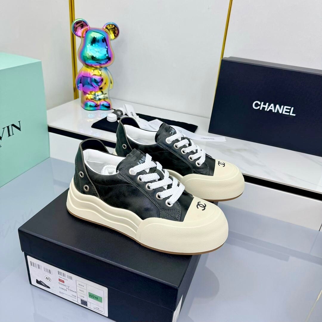 Chanel 2025 SS Panda Loafers Bread Shoes Original Calfskin - LY00320