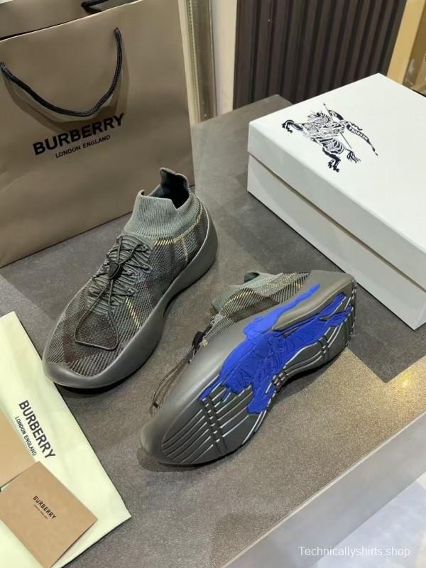 Burberry 2025 SS Italian-Made Sneakers - KFY00280