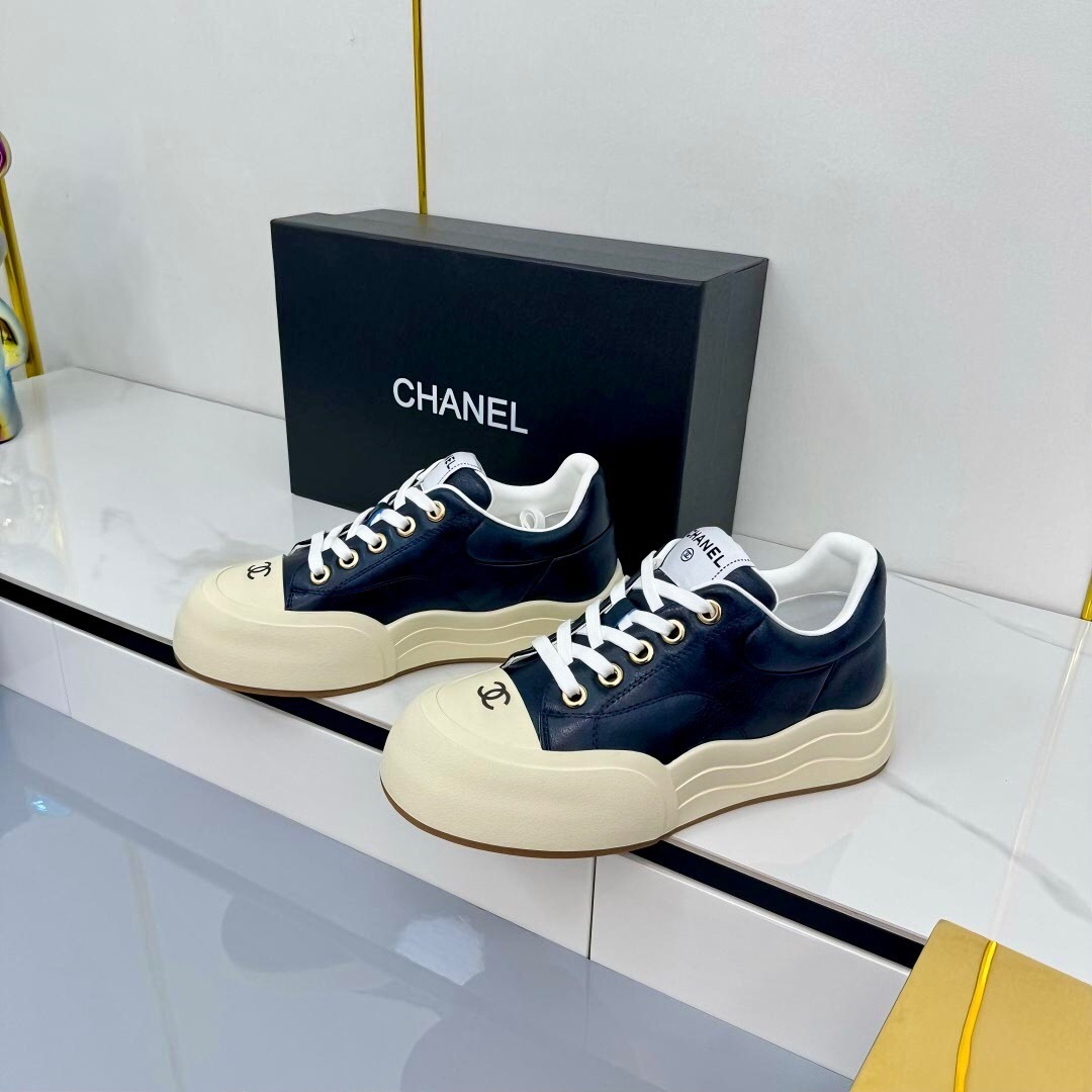 Chanel 2025 SS Panda Loafers Casual Sports Shoes - LY00310