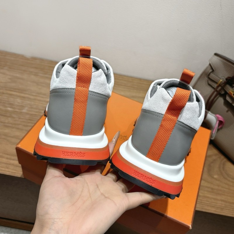 H Boots Classic Chelsea Boots with British Color Block Design - AS00410
