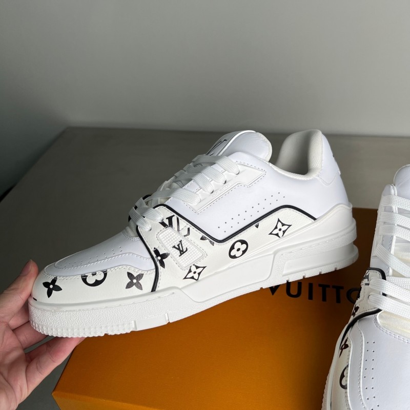 Louis Vuitton Signature Logo Sneakers with Calfskin Upper - YC