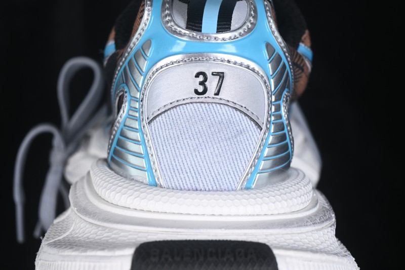 Balenciaga 3XL Gel Running Shoes with Advanced Cushioning - W3XMM4210