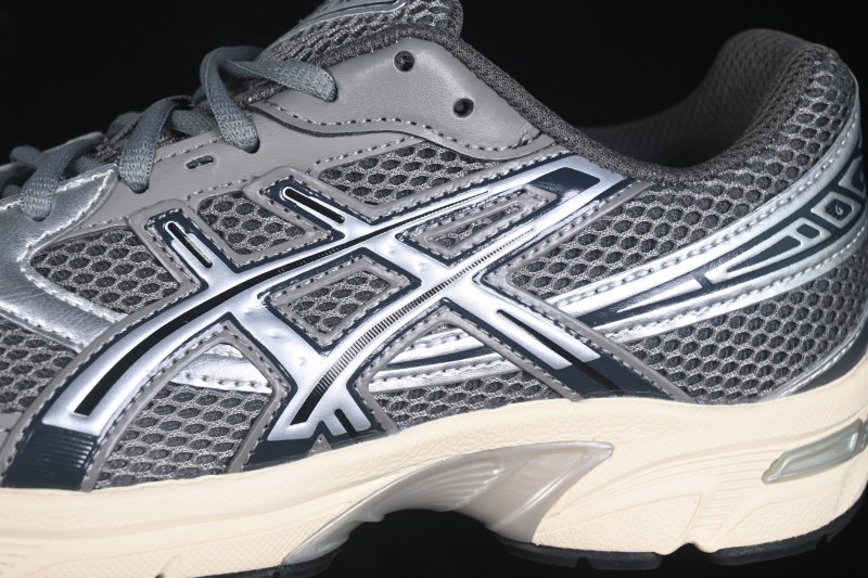 Asics Tiger GEL-1130 Retro Low-Top Running Shoes with GEL Cushioning - 1201A256-026