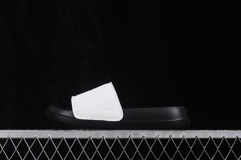 MLB Chunky Mound Basic New York Yankees Summer Casual Slides - 3ALPCMM4N07IVS