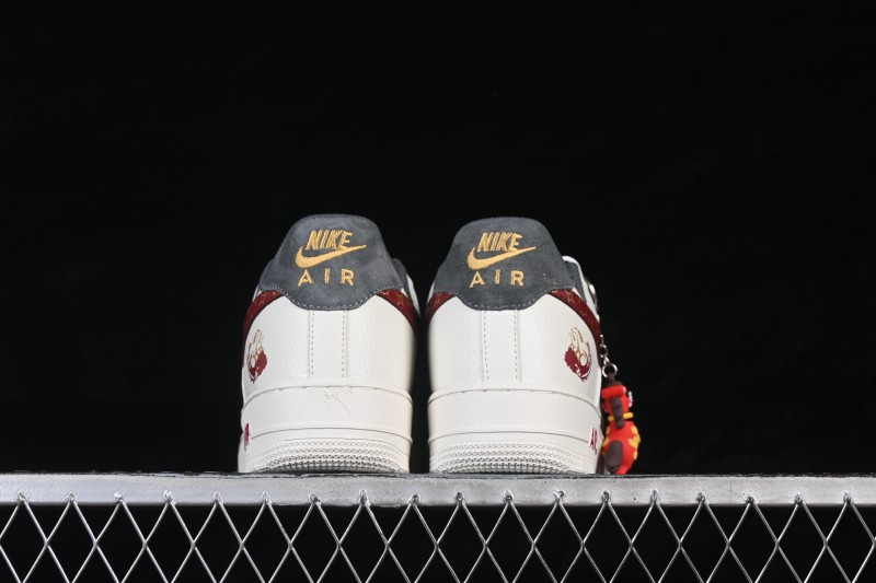 Nike Air Force 1 '07 Low Chinese New Year Edition Running Shoes with Premium Leather and Gold Accents - NH0601-507