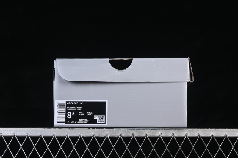 Nike Air Force 1 '07 Low Classic Basketball Sneakers with Cream and Black Color Blocking - LD1999-018