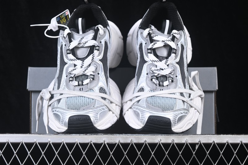 Balenciaga Phantom Sneaker High-Tech Running Shoes for Men with Urban Streetwear Design - W3XGM1190
