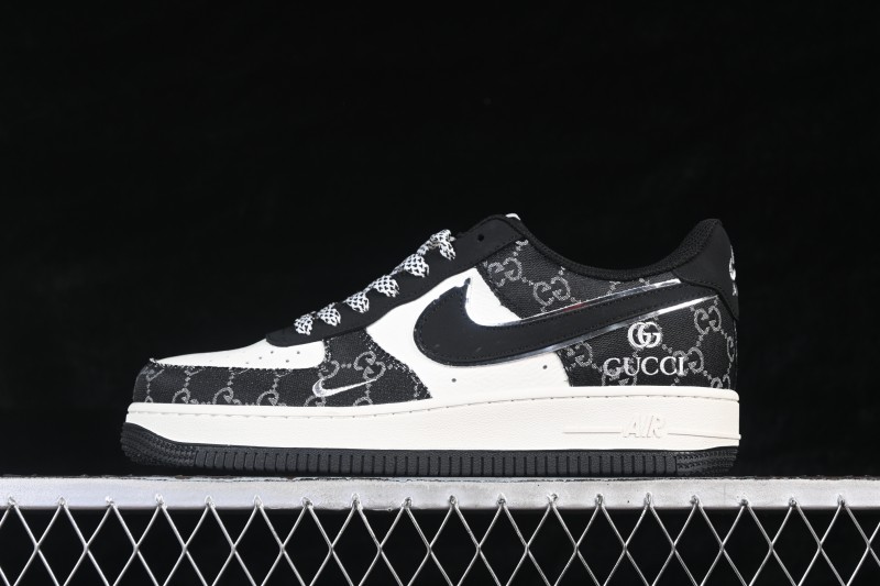 Nike Air Force 1 '07 Low Classic Basketball Shoes in Black and White - MM3399-810