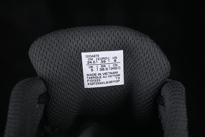 Adidas C Classic Lifestyle Sneakers with Durable Vulcanized Sole - 1203A879-021