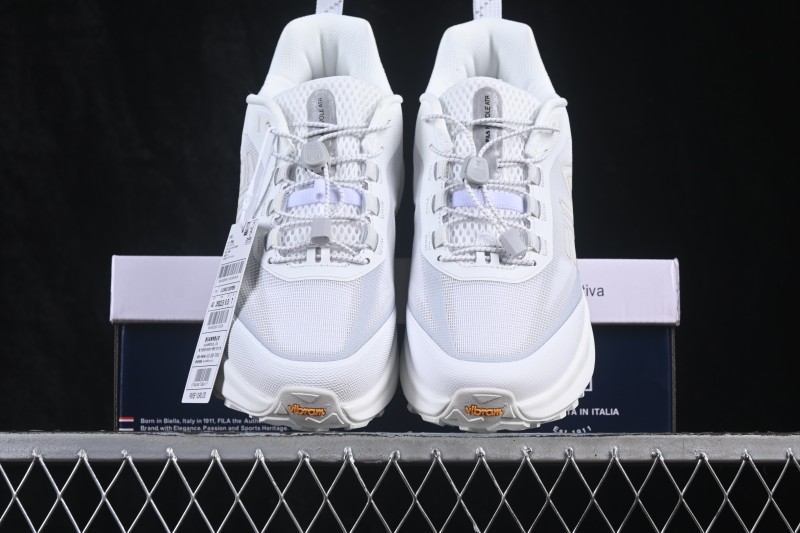 Fila Nuvole 4 Run Fashion Simple Classic Versatile Thick Sole Cushioning Breathable Rebound Running Shoes - A12M621205FBW