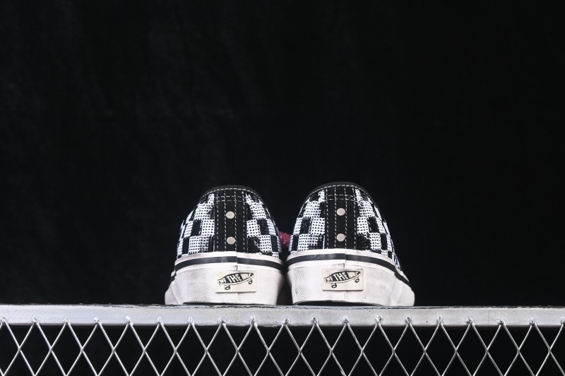 Vans LX Old Skool 36 Low Top Casual Skate Shoes - VN000E8VBLK