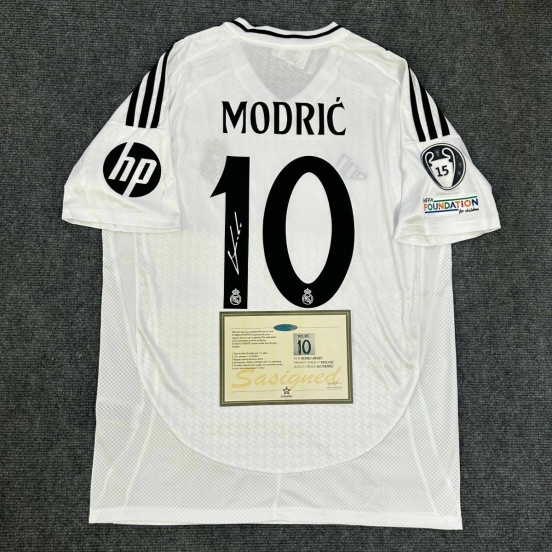 LUKA MODRIC SIGNED 24/25 MADRID