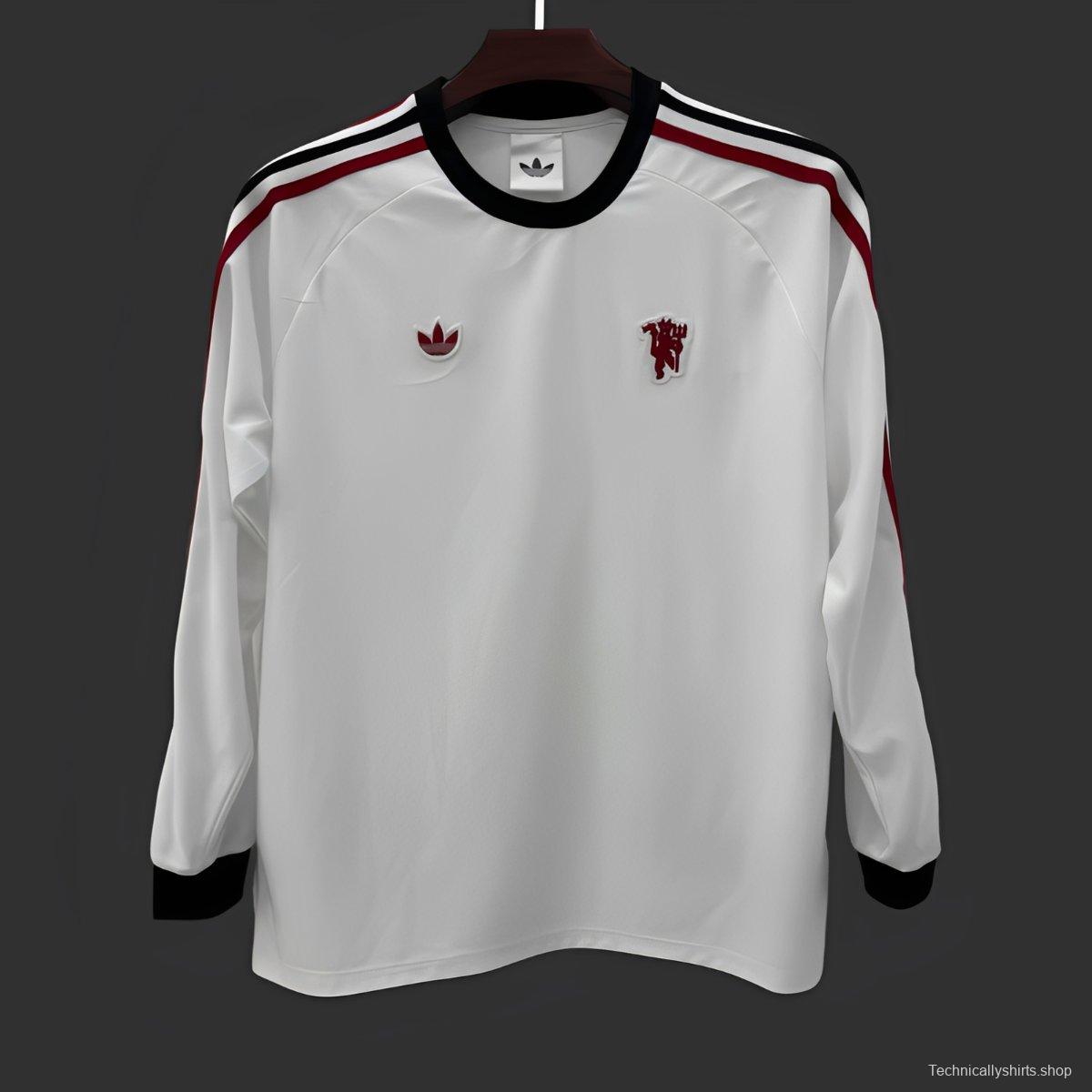 25/26 Manchester United Originals White Crew Long Sleeve Sweat