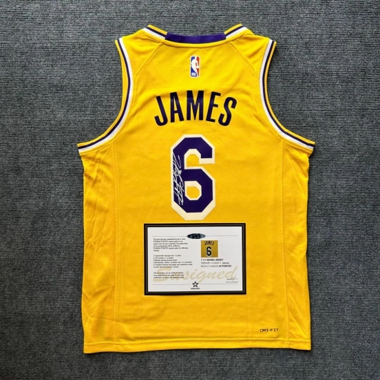 Lebron James Lakers Yellow Signed Shirt + COA