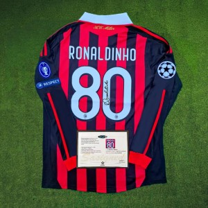 ronaldinho 10/11 ac milan long sleeves signed